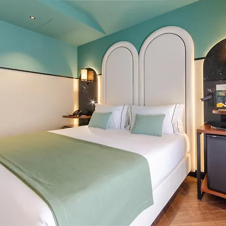 Nicola Rossio Hotel 3*